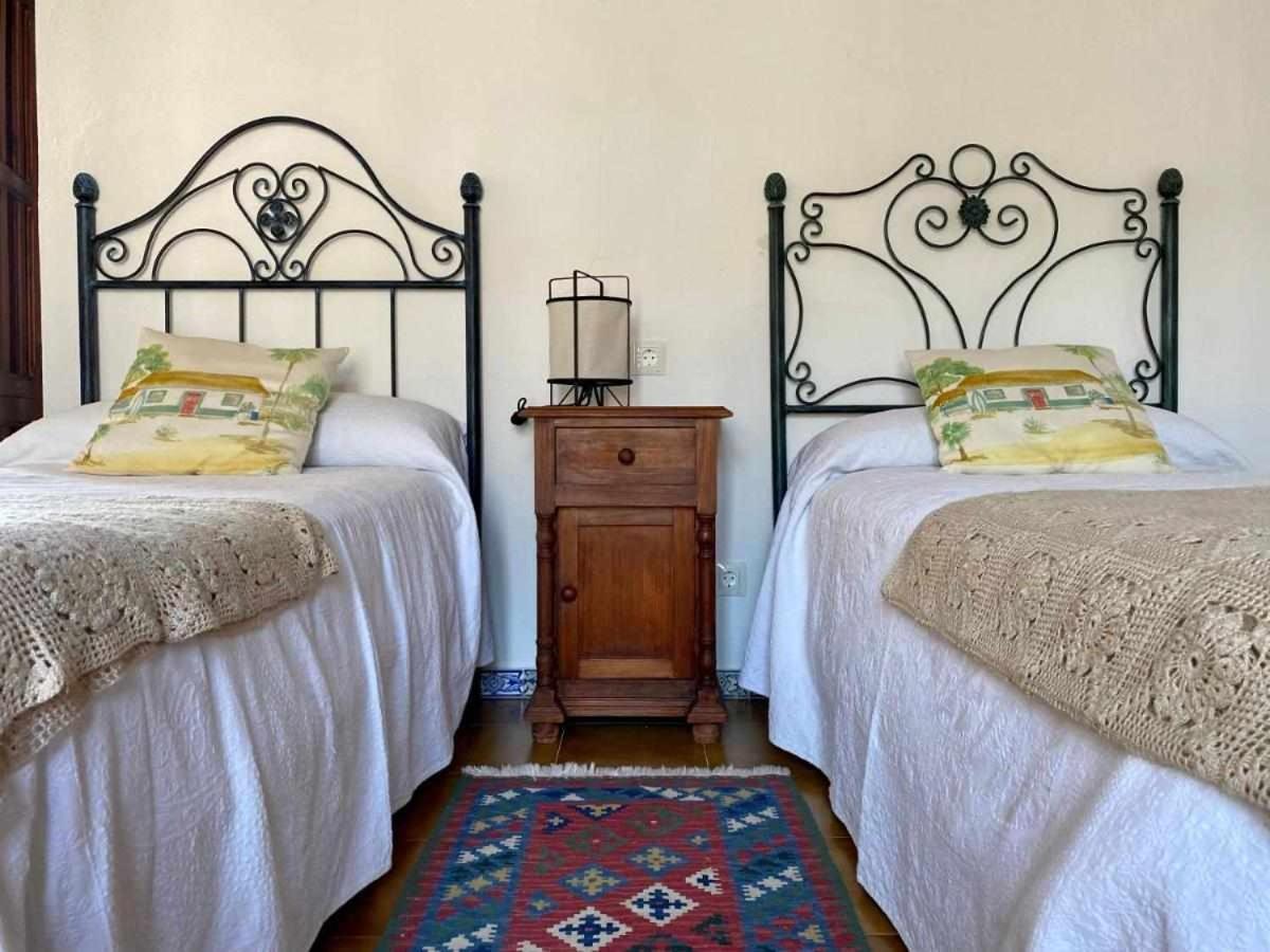 Villa La Casona de la Sierra Higuera De La Sierra  Exterior foto